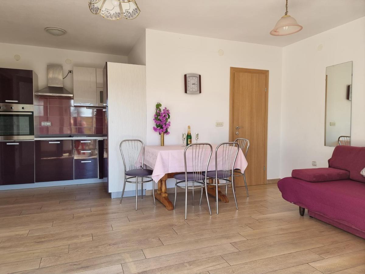 The Golden Grotto Apartments 노바야 외부 사진