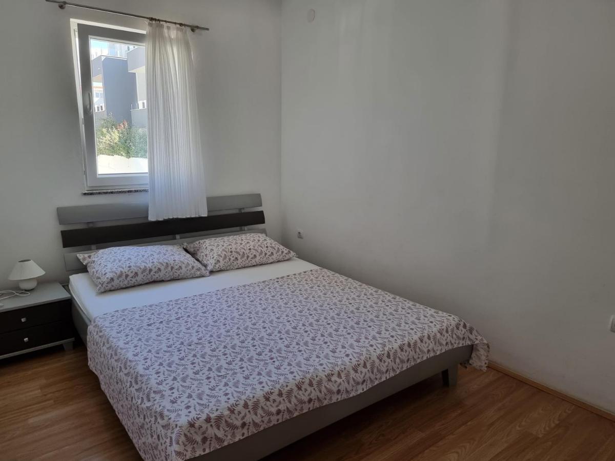 The Golden Grotto Apartments 노바야 외부 사진